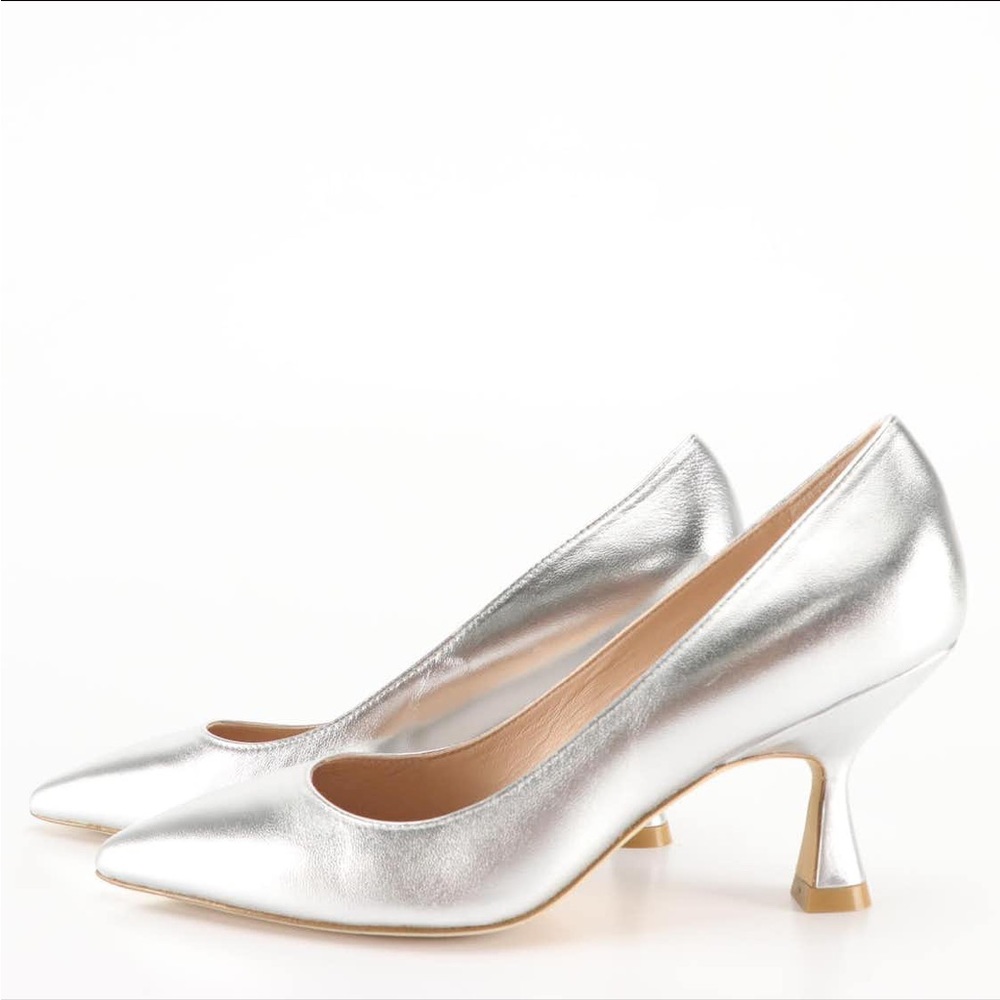 Stuart Weitzman NWT IOB Silver Pumps - Size 5 - Picture 4 of 6